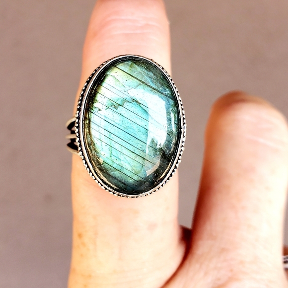 New Labradorite Silver Ring. - Picture 8 of 12